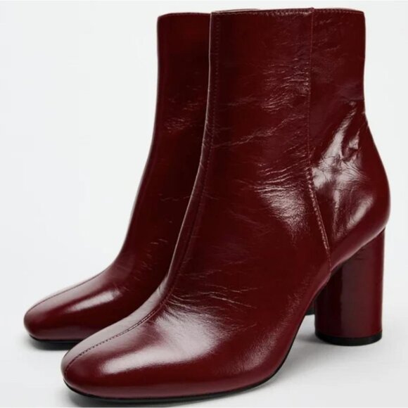 ZARA HEELED LEATHER ANKLE BOOTS